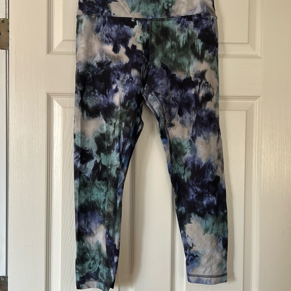 Lululemon align leggings.